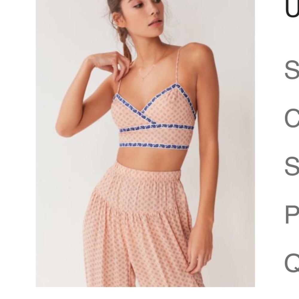URBAN OUTFITTERS OUT FROM UNDER SET